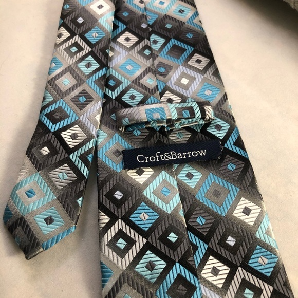 Croft & Barrow Tie Blue Diamond Pattern - Picture 3 of 3